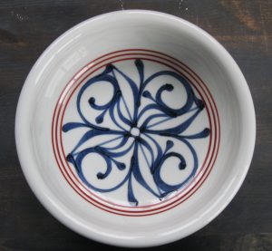 bowl 25 - 2 Artist: Baizan Studio Dia: 22cm, H: 7.4cm Price: £30