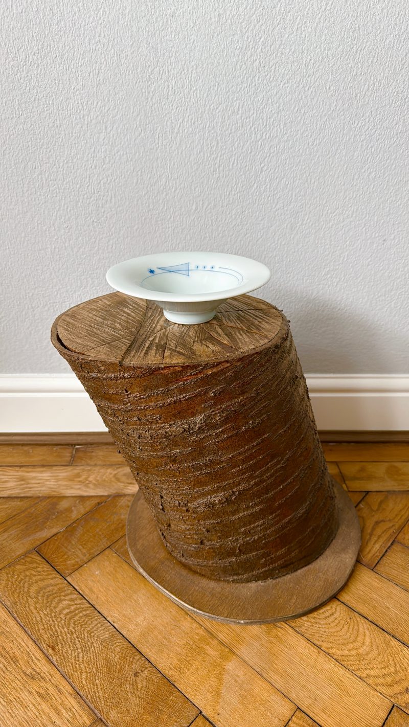 Celadon plate (rim) - Image 5