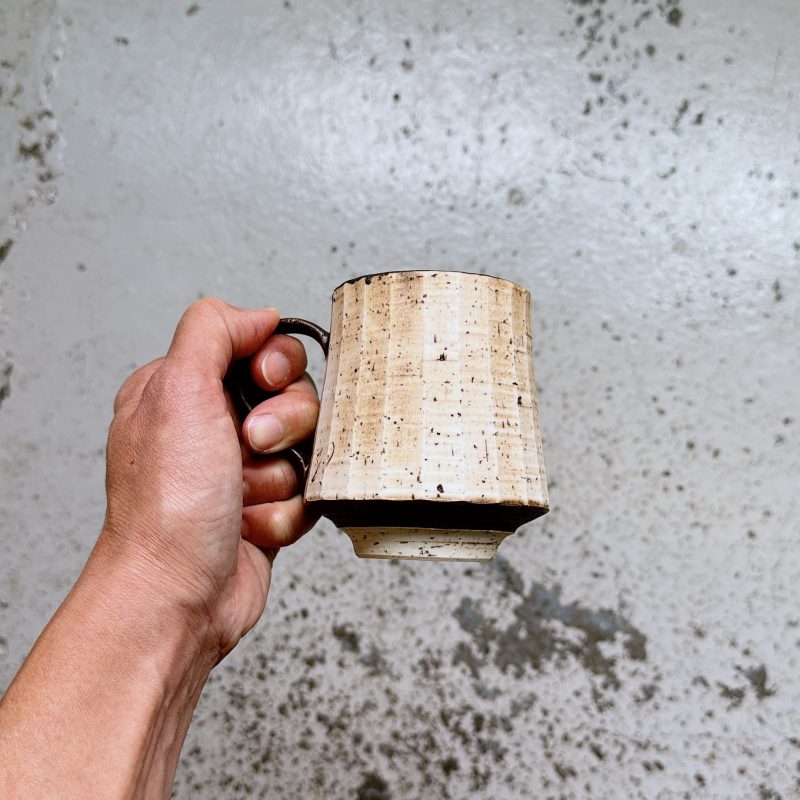 Mug (sabi-moku straight with dark base) - Image 3
